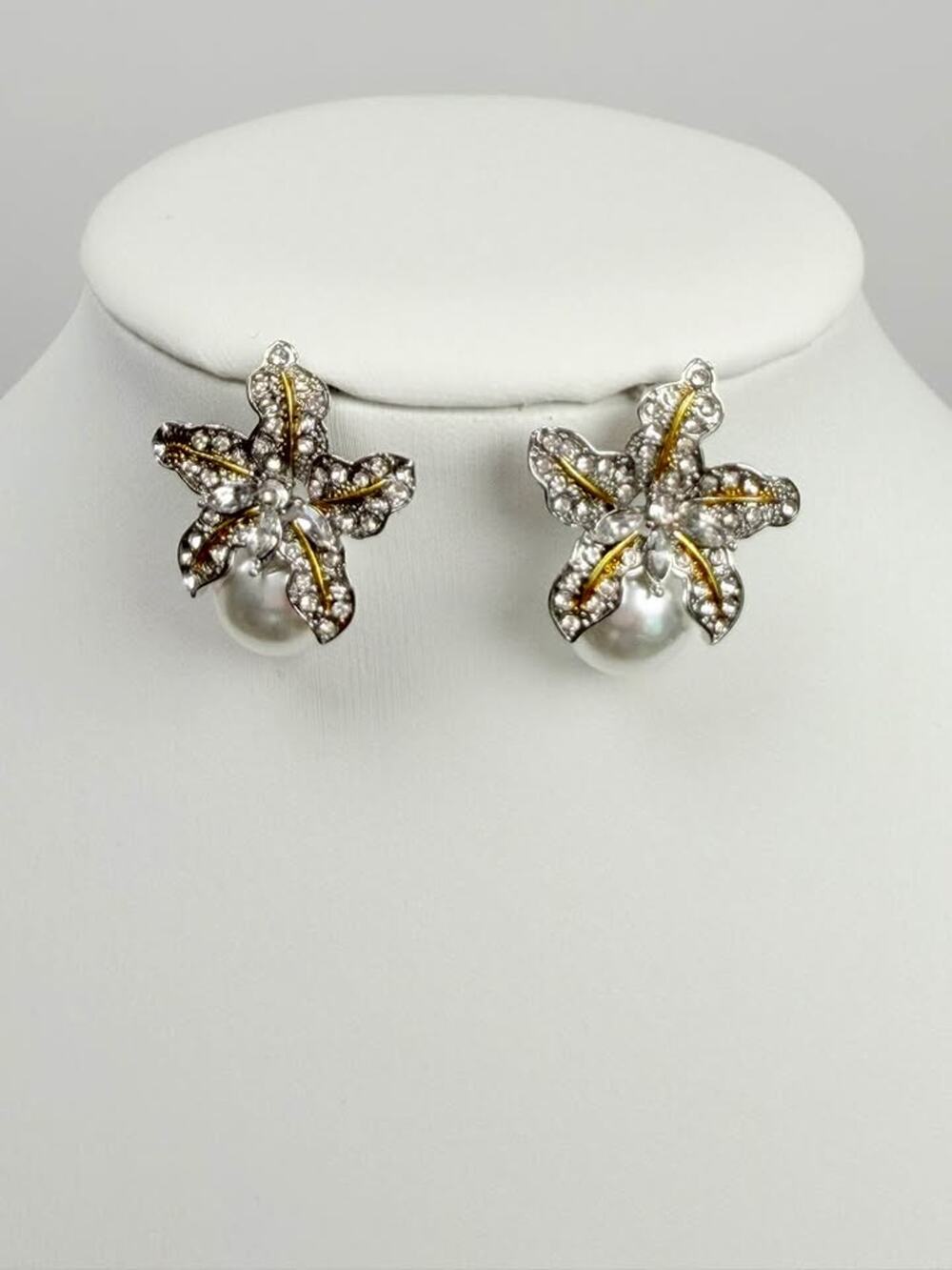 Pearl and Crystal Post Earrings 9-10 mm